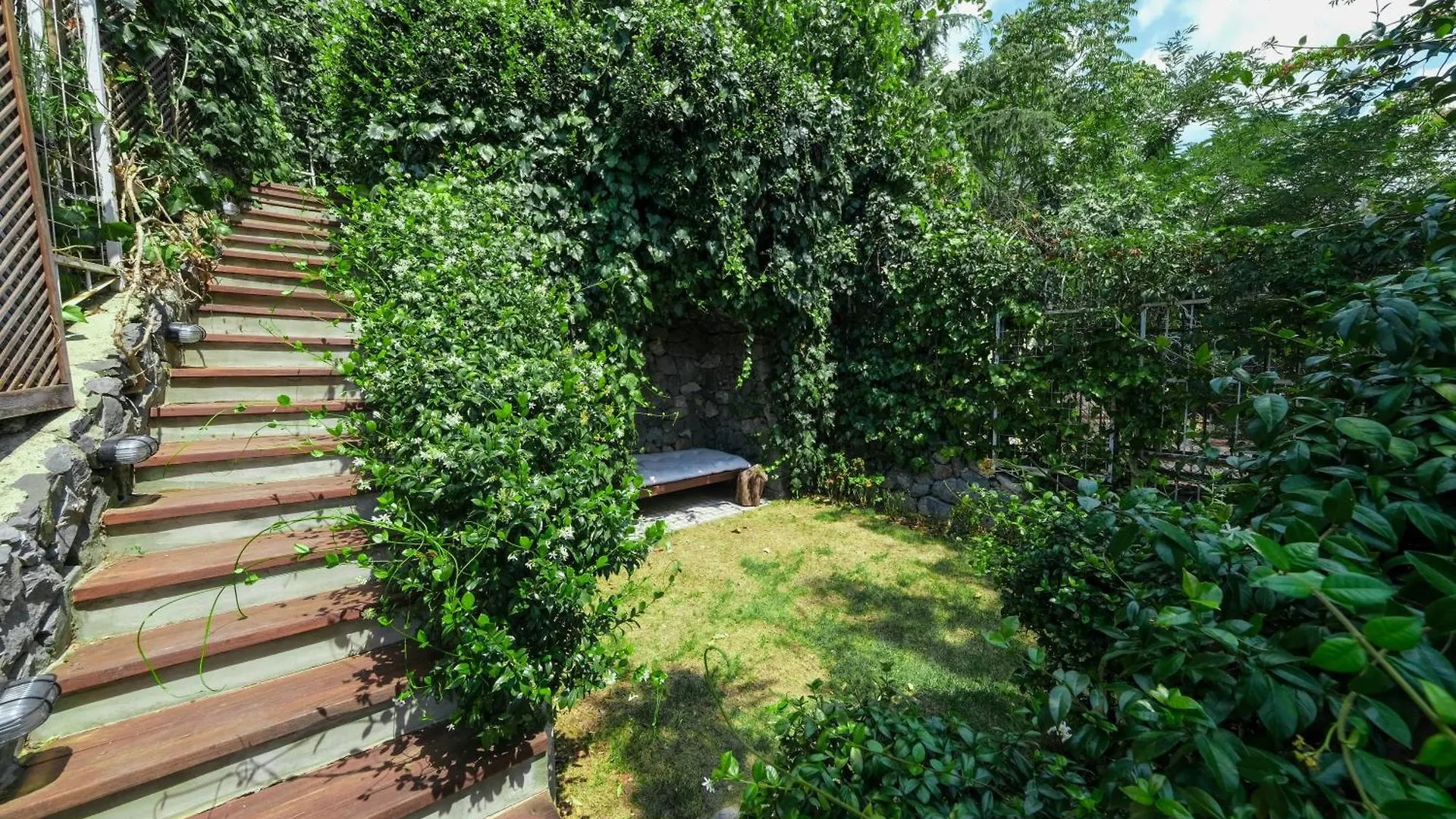 Maison Detroit : Iconic 3Br Triplex W/ Great Views Provincia di Provincia di Istanbul 0*,  Turchia